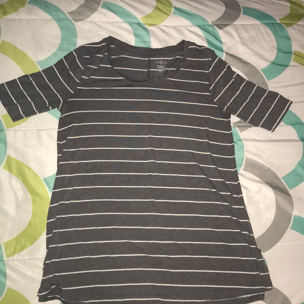 gray and white striped tunic